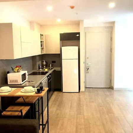 Luxury Flat, Amazing View. Gym & Parking *