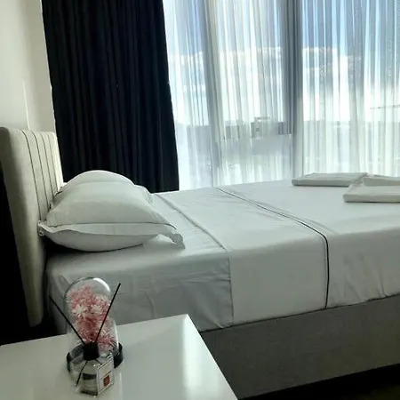 Luxury Flat, Amazing View. Gym & Parking * Istanboel