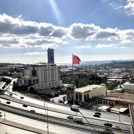 Luxury Flat, Amazing View. Gym & Parking Istanboel