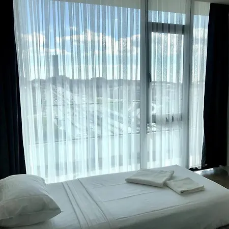 Luxury Flat, Amazing View. Gym & Parking